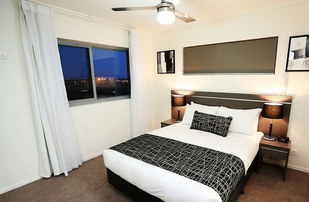 Central Kensington Apartments 4*, Townsville