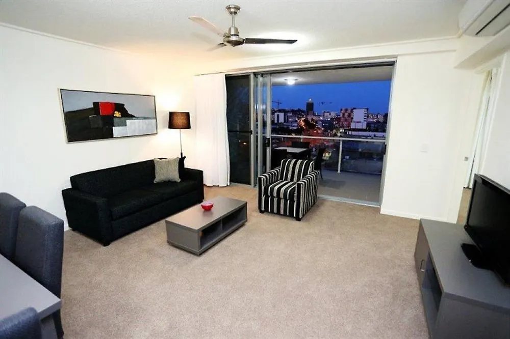 Central Kensington Apartments Aparthotel Townsville